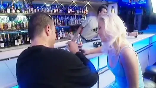 Kathy anderson - bintang europornstar dientot habis-habisan di klub malam