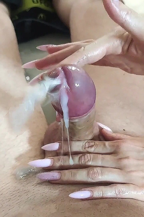 A Meaty Dick Explodes From a Skillful Handjob