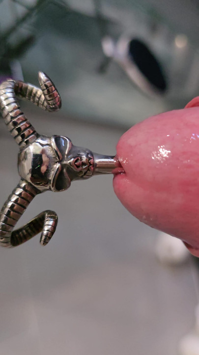 敲响我坚硬长长的鸡巴