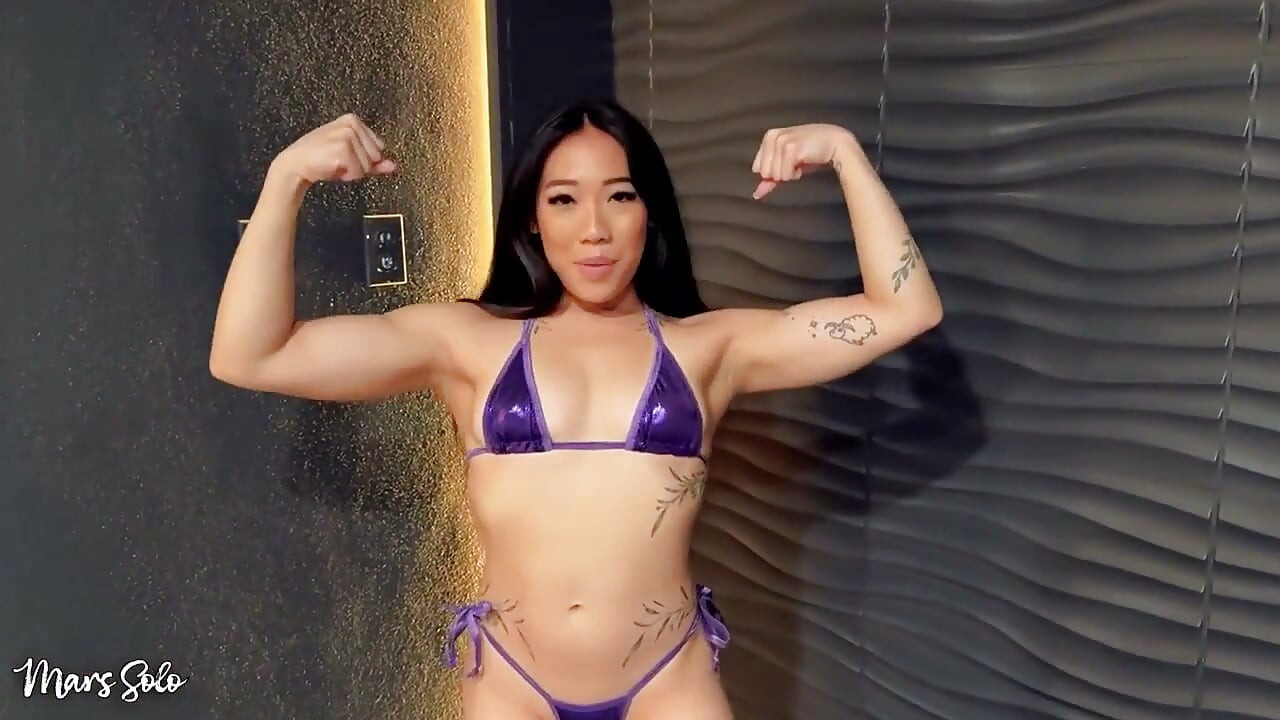 Topless Ahegao - Lucha de sexo: Kiara Star vs Mars solo - lucha femenina, lucha libre, pelea de sexo, anime, cruce de ojos, Ahegao, manga