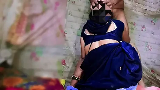 Rekaman seks romantis pasangan india india pertama kali romantis sama pasangan india