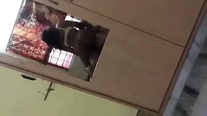 Srilankan cheat couple doogy style fun