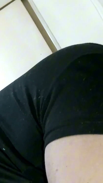 Granny is masturbated in close-up and then gets cum in her hot pussy | Clip 3
