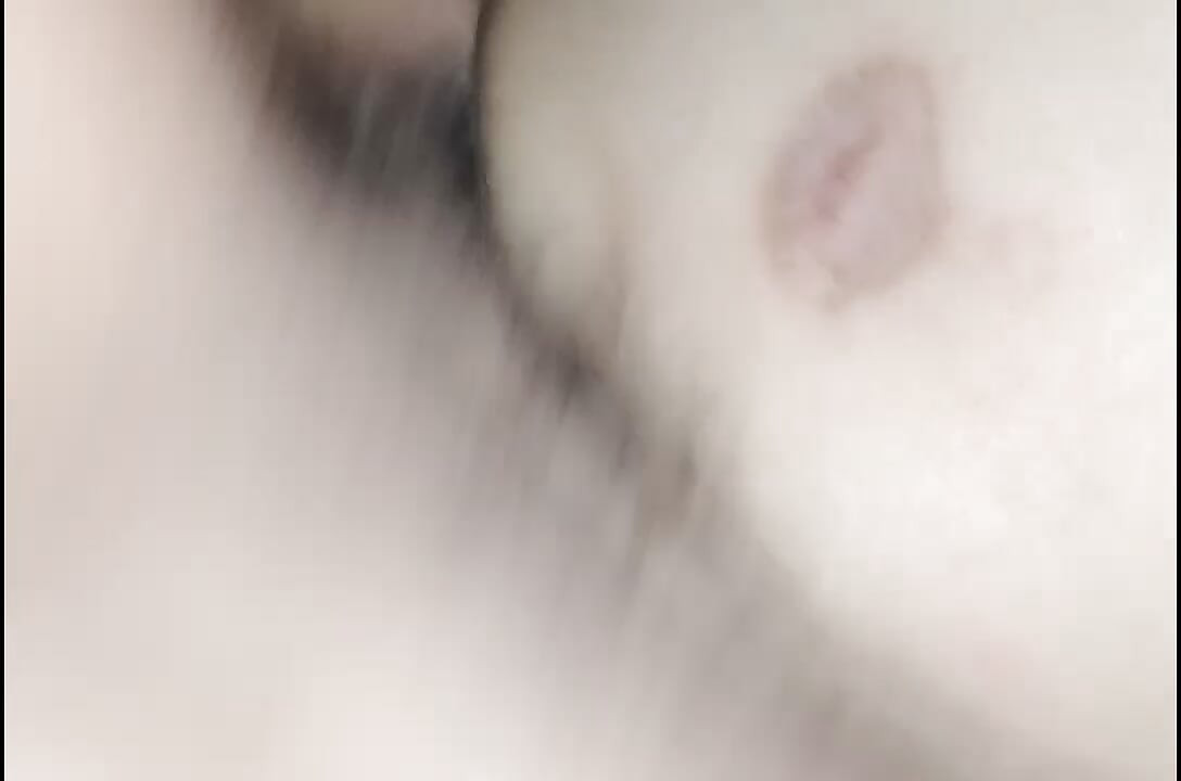 Islak amcığın sikilme sesi