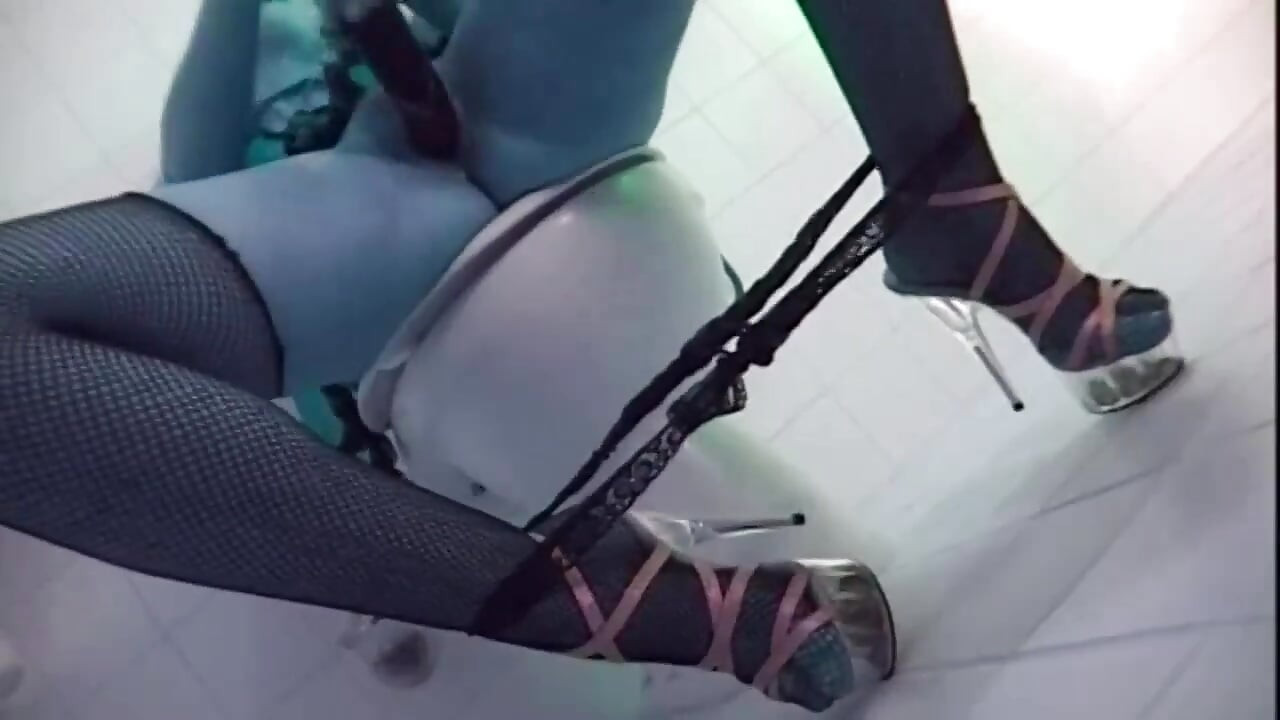 Big cock guy loves the dildo in ass