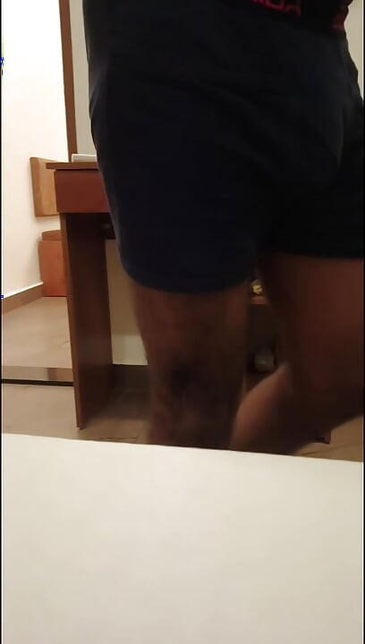 Hintli evli kadın sikişiyor