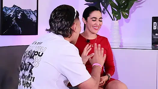 Sarah Black mengungkapkan seperti apa kehidupan pembuat konten dewasa MILF