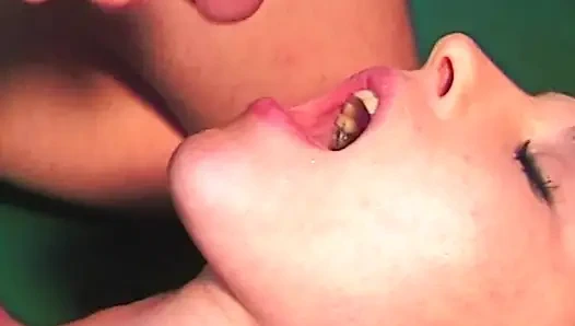 Versaute Taxifahrt: Heiße Action im Cab