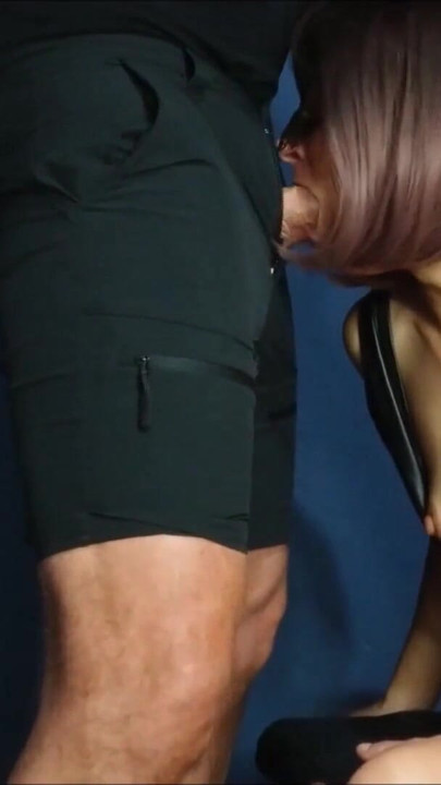 Milf lateks amatur blowjob pancutan mani pada but getah | Klip 2