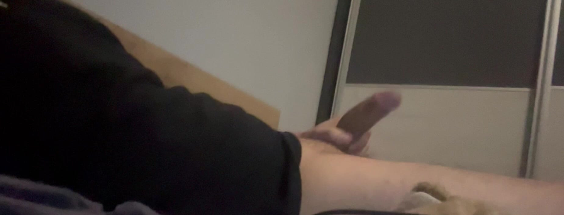 Polla grande masturbándose
