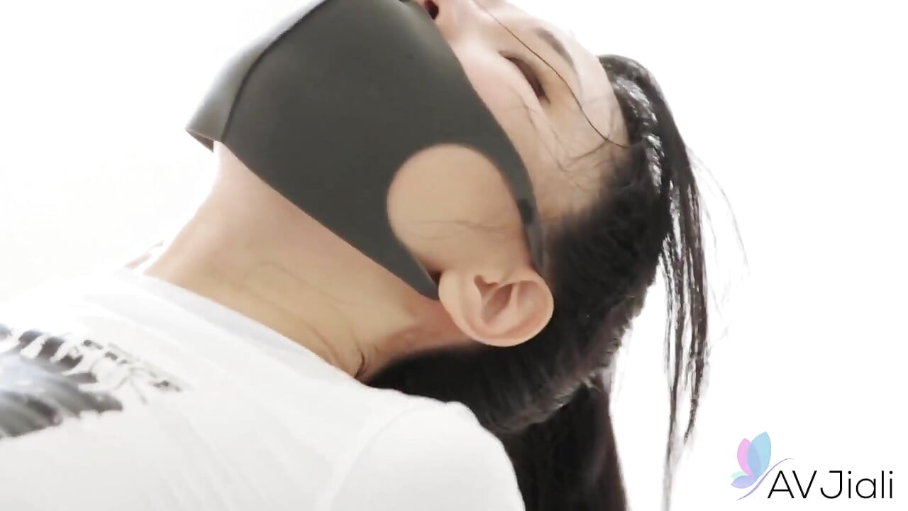 정액 삼키는 걸 좋아하는 이루오