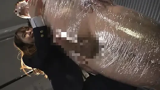 Üvey annemin yetişkin üvey kızının çekici varlığı tarafından yakalandı