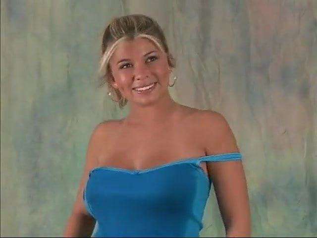 Haleemodel Video3