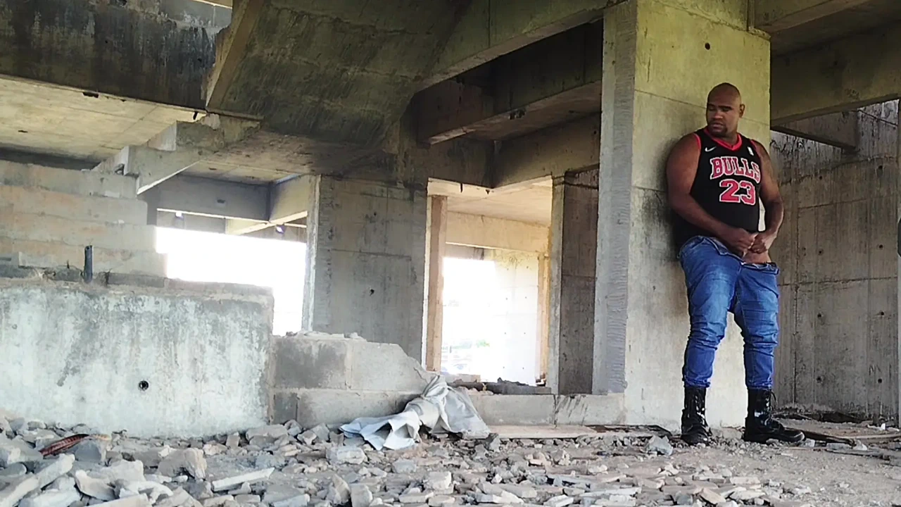 I Went to Pee at the Construction Site and Felt Like Getting up to Some Mischief.