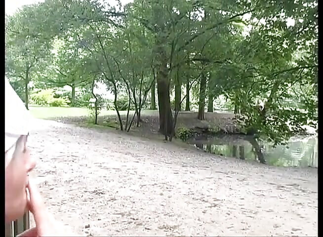 נערת השתנה סולו מובילה תמרה - מגה XXL משתינה