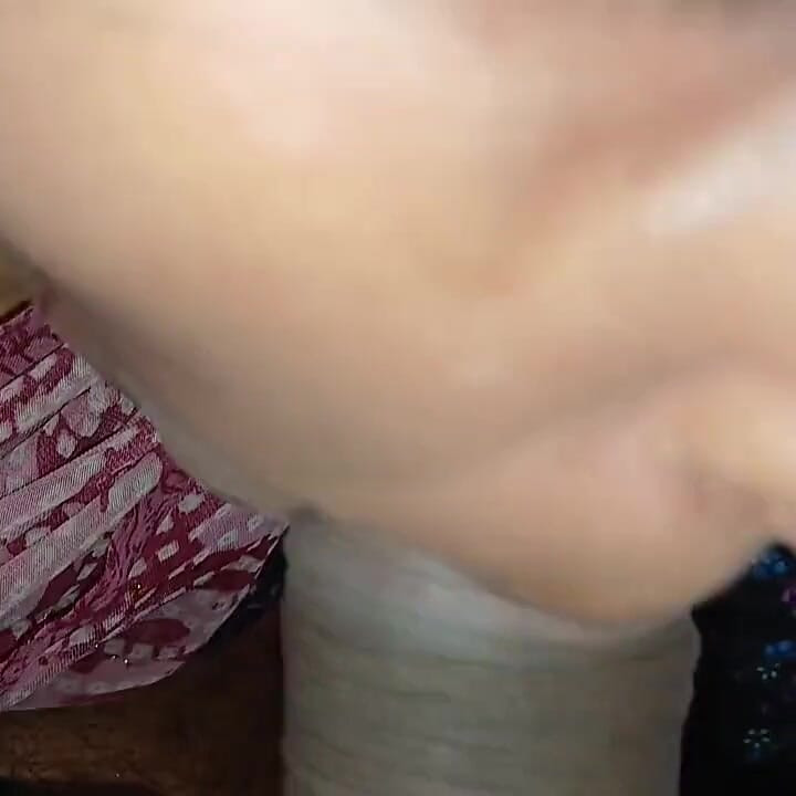 Seema Bhabhi's Mouth Came Out