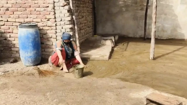 Gori ban tere Phudi vich pora jaye ga ghasti lata khol