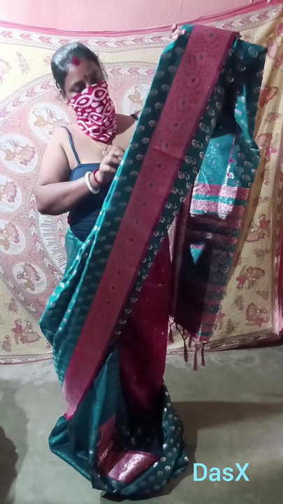 สาหรีสีเขียวทิ้งเดี่ยว SFW | คลิป 1