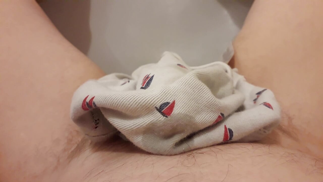 I soak another female panties with urine and cum