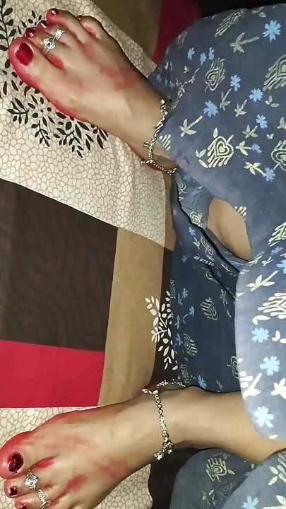 My dear brother-in-law took off my nightie and fucked my big pussy with a lot of love.
