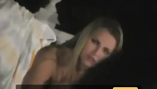 Böses asiatisches hottie libellule beschloss, dass es an ihr ist, sex mit dem hübschen liebhaber von Katy Caro zu machen