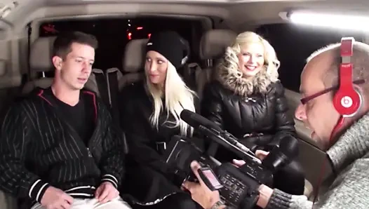 Sarışın Otobüste Sert Sikiliyor