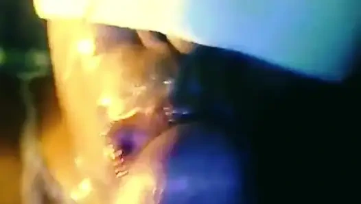 Kejutan es krim stroberi!