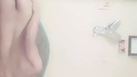 Ateşli üvey baba sert mastürbasyon yapıyor