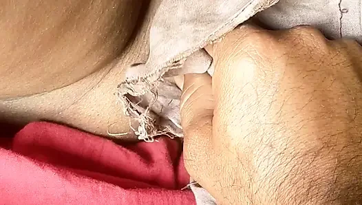 Indian bhabhi Ne devar ke sath chud gai bhabhi Ne devar ka land ka Pani nikal liya Hindi audio viral