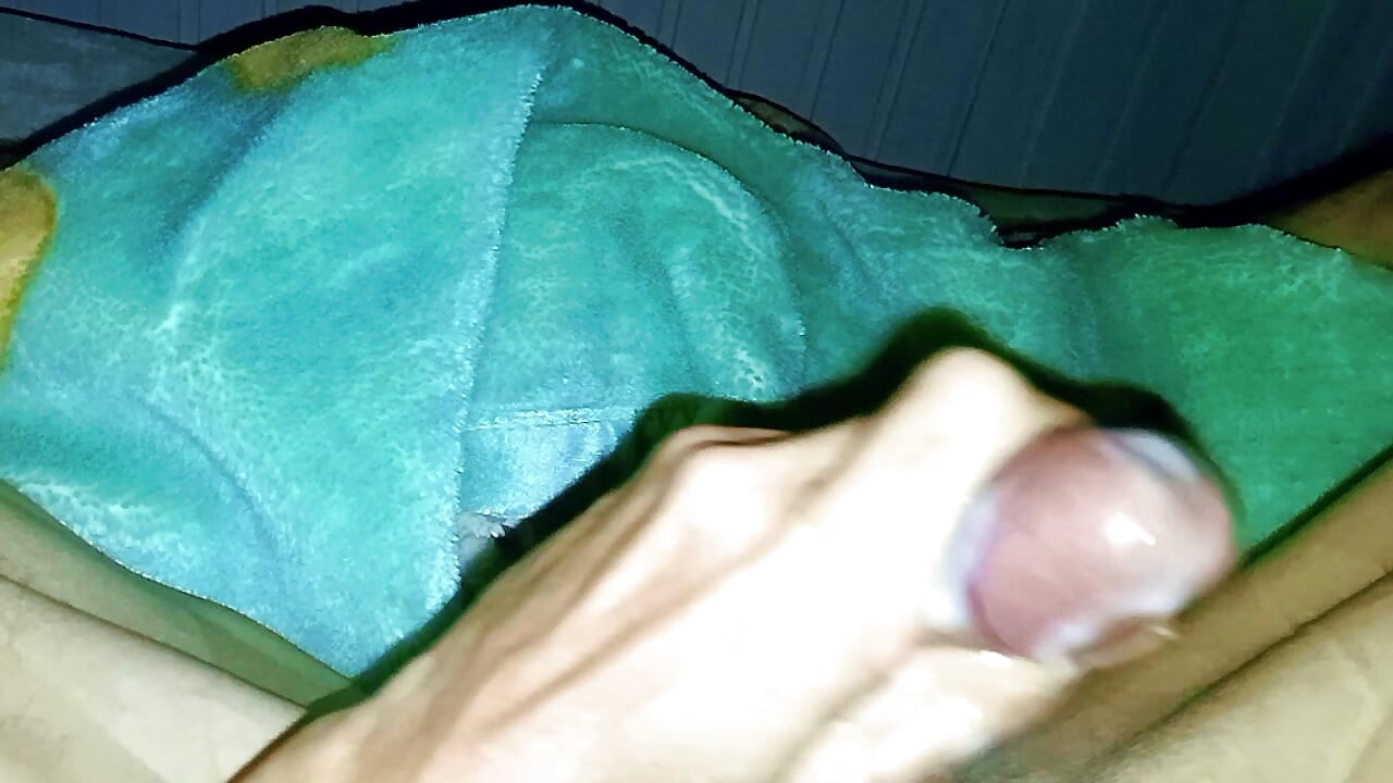 Your favorite penis in two magical cumshots, come cum with me.