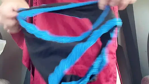 diese so attraktive muschi klein auf dem lkw