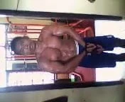 Binaraga Indonesia Berpose 02