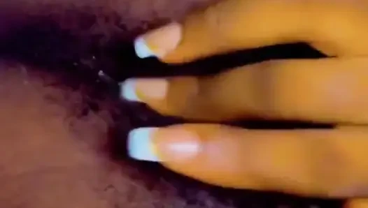 Güzel Roselee canlı bir videoda kendine dokunuyor viral