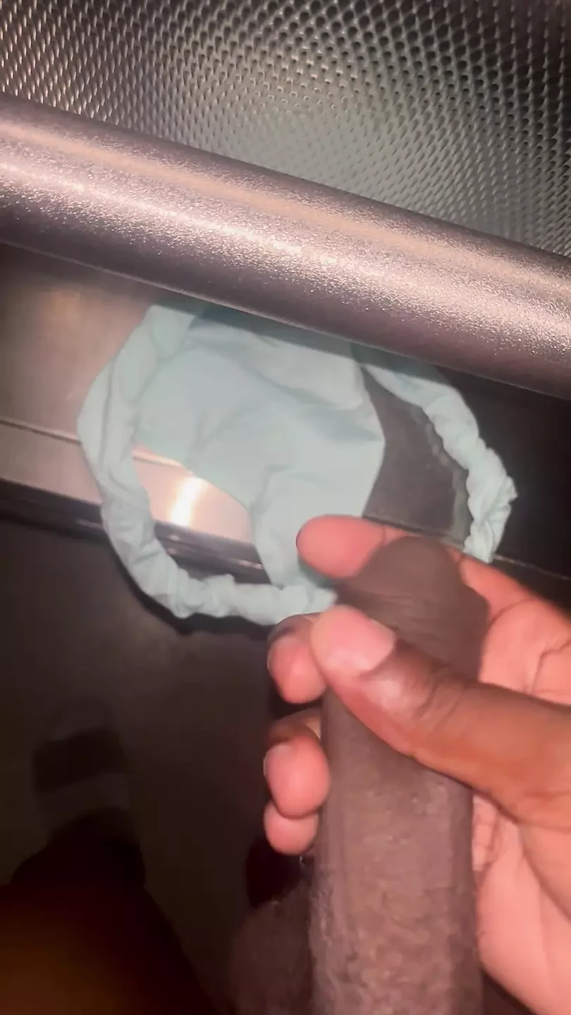 POV: JERKING OFF TO YOUNG PANTIES IN BATHROOM