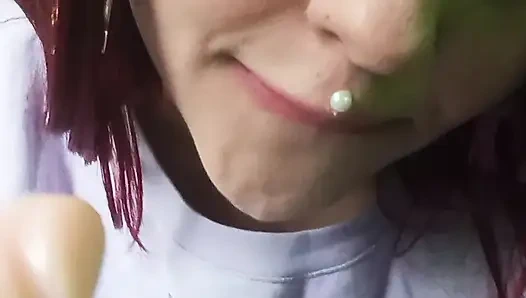 Nyepong dildo!! ( lezat )