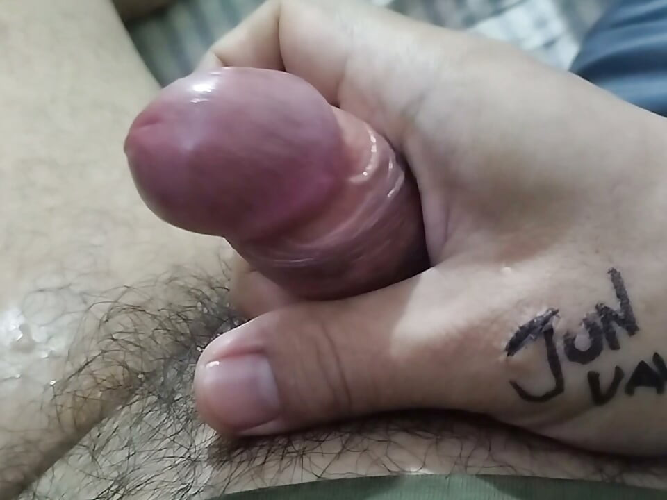 A personal solo male video for women who enjoy intimate content with a natural, authentic feel.