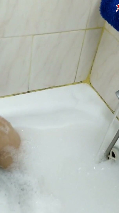 A magical mature cocksucker in the shower... | Clip 1