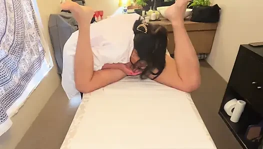 Ist das lingam, tantrische oder nur erotische massage? Es ist so gut!