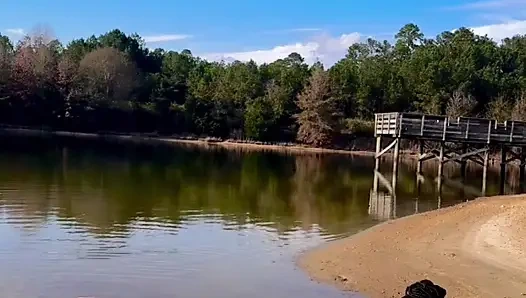 ZENCI GENÇ ERKEK AVCıSı MAYOYLA PLAJDA TWERK YAPıYOR