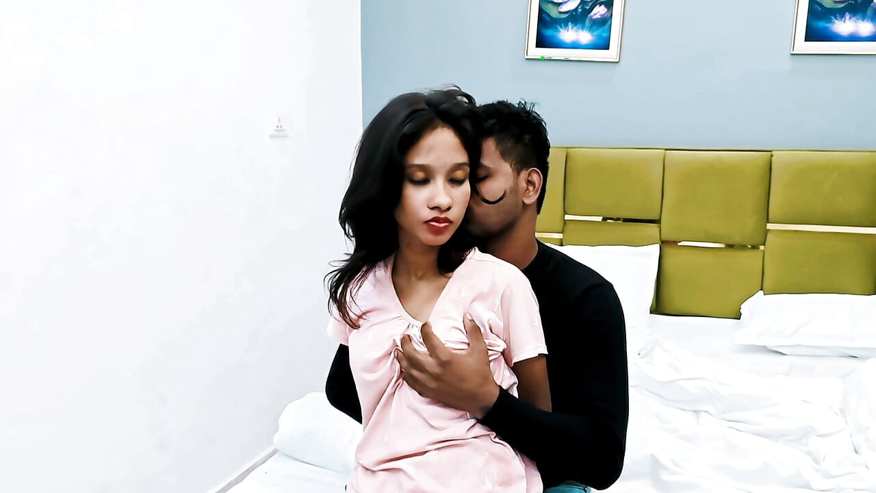 Desi Village schoolgirl had hardcore sex with her stepbrother at school. Indian Hindi Video
