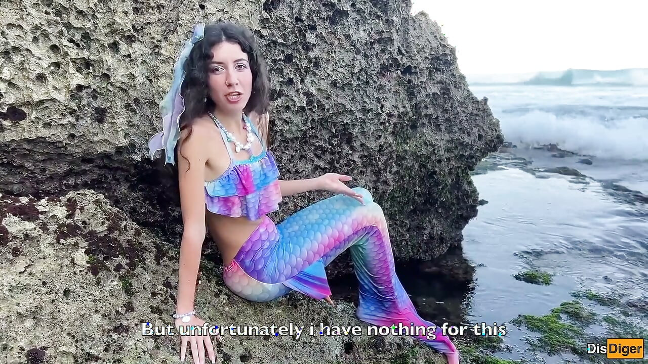 I Met a Beautiful Mermaid on an Island and Gave Her Legs so That
