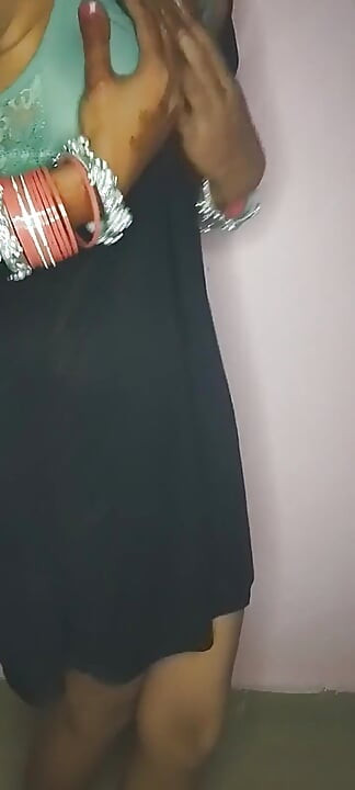 Desi Indian Girl First Time Masturbation