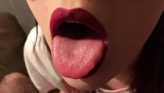 Masked girl gets cum on her tongue and smallow it