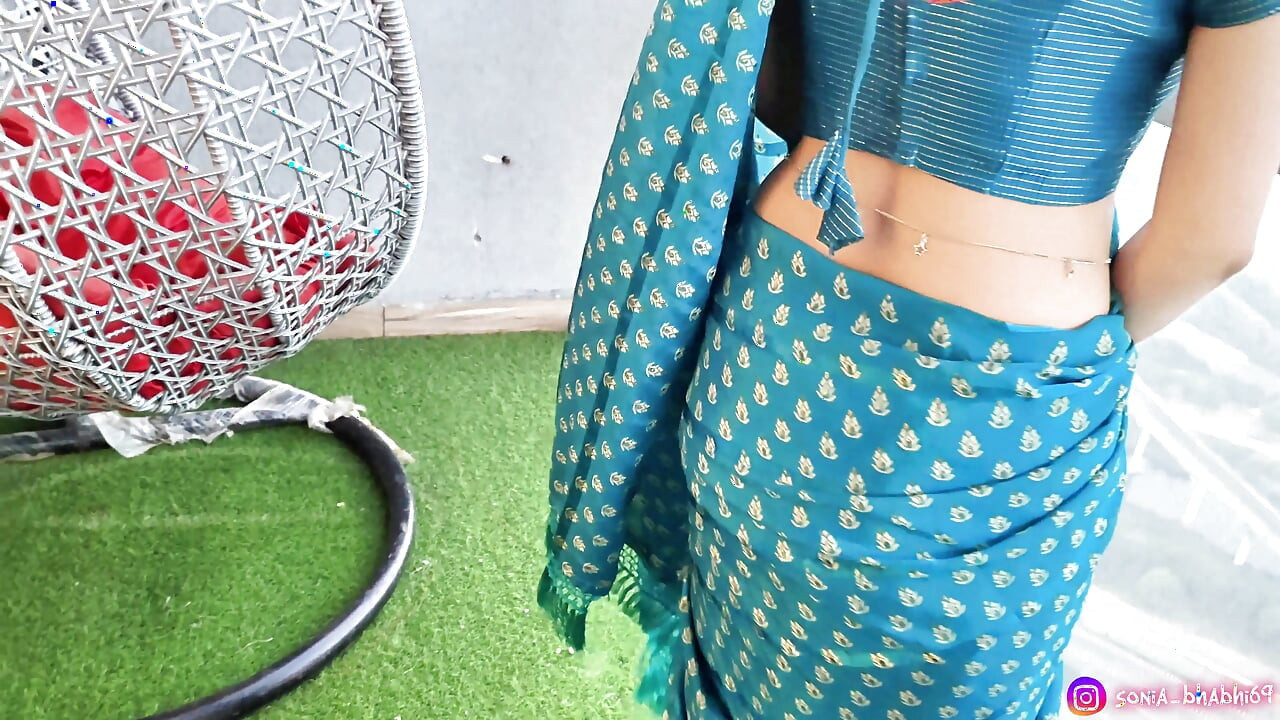 insta reel influencer landlord fuck hard by her own building plumber. in hindi