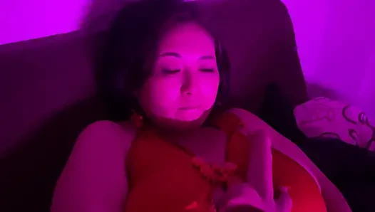 Helping a married woman masturbate using a dildo