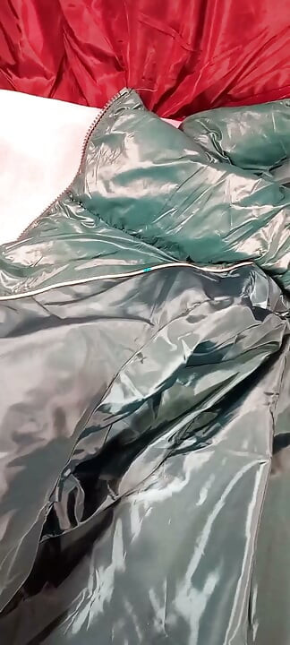 Her puffercoats need some creamy cum