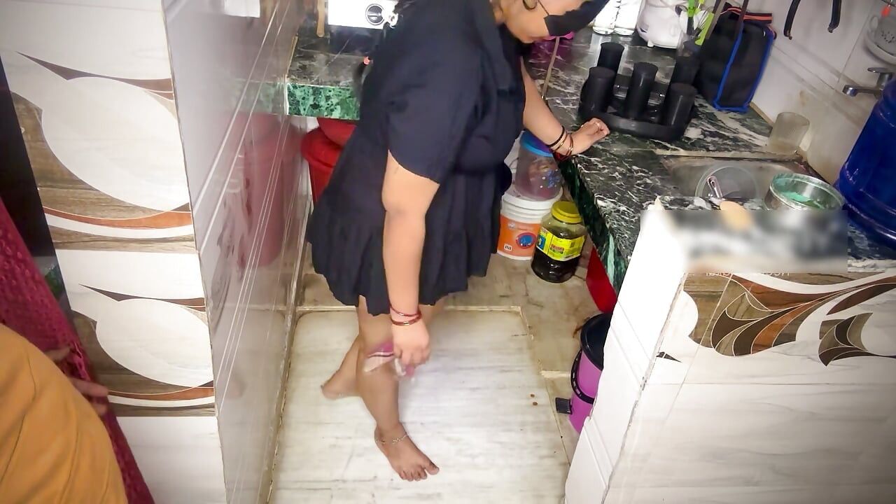 Hot Indian Stepmom Nude Bedroom Sex - Naughty Desi Stepmom Stripped & Fucked 4K