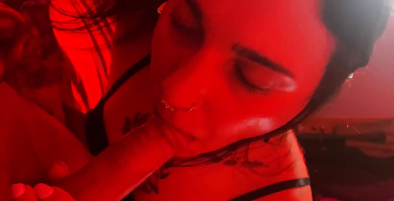 กูดูดควยเขา แต่ขอให้เขาดูดควยกู