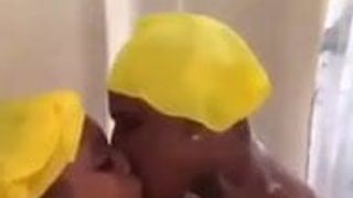 KISSING IN THE SHOWER IS SO HOT