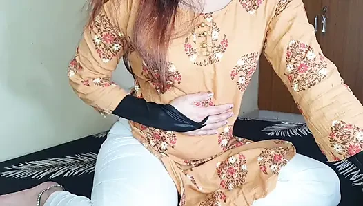 Big ass indian Girlfriend enjoying pussy fingering and missionary pounding.
